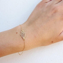 Load image into Gallery viewer, World Map Bracelets For Women Travel Jewellery Rose Gold Chain Friendship Sister Gifts Globe Bracelet Femme BFF